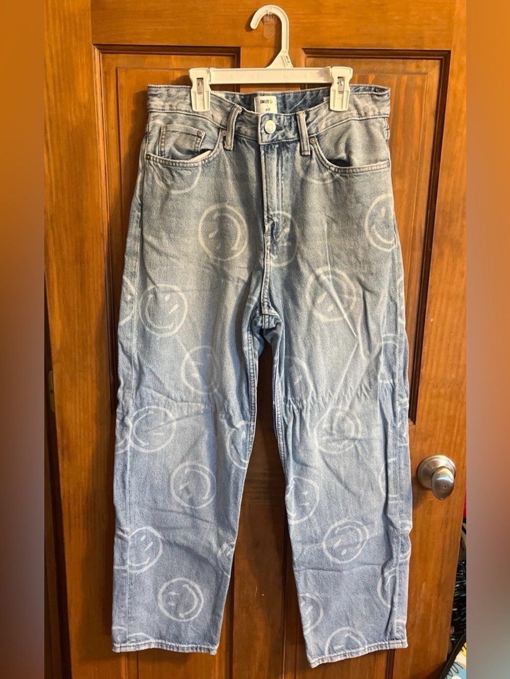 Smiley x H&M Women’s Relaxed Fit Jeans (Size 30)